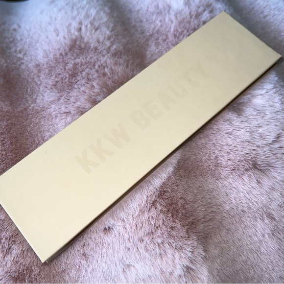 KKW Sepia Sunset Eyeshadow Palette - Picture 3 of 3